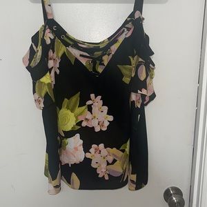 Bold elements cold, shoulder top size large brand new never been worn